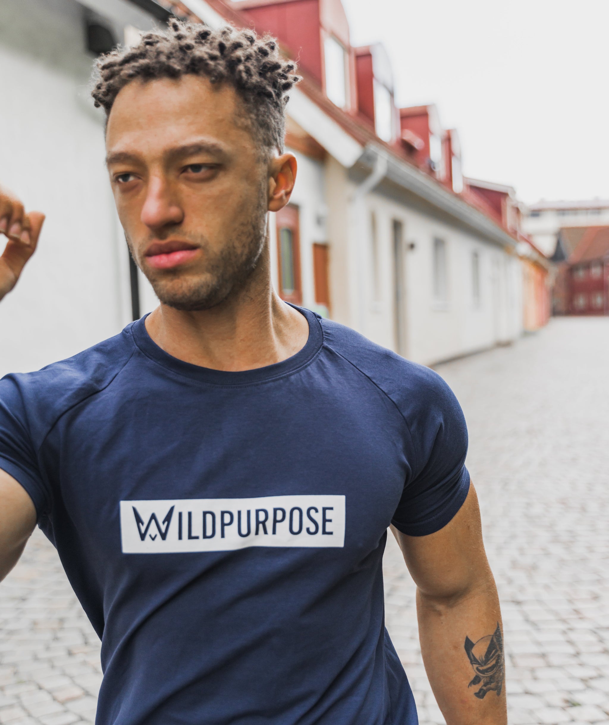 Udover initial hjort The Best Men's Workout Shirts | Performance Shirt - Navy | Wild Purpose -  WildPurpose